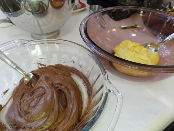 Шоколадный баумкухен, или дерево-пирог, со сметанным кремом