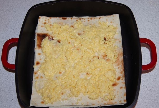 Сырный пирог из армянского лаваша